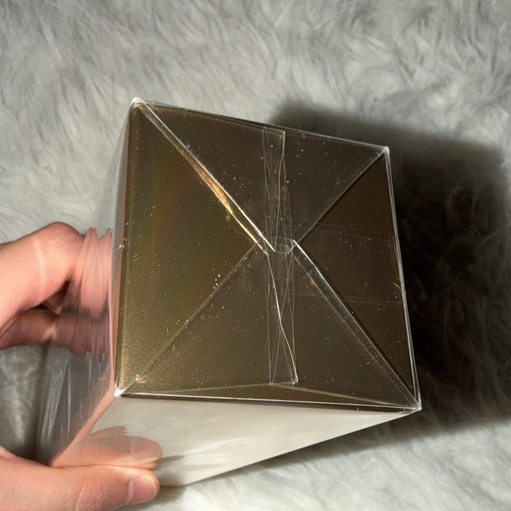 RE-NUTRIV ULTIMATE DIAMOND TRANSFORMATIVE BRILLIANCE SERUM - Picture 11 of 12